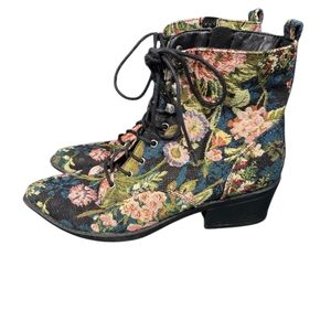 Indigo Rd. Yarine Floral Embroidered Heeled Ankle Boots Booties Stacked Size 8